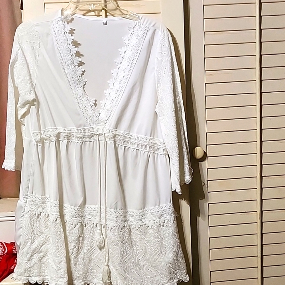 3/4 sleeve white summer blouse